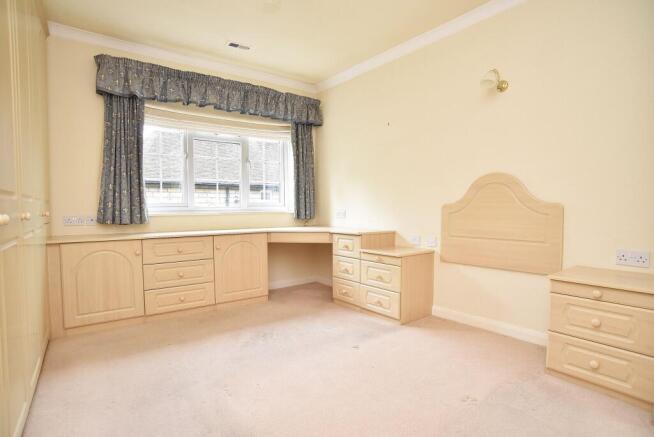 2 bed Flat for sale Image 9