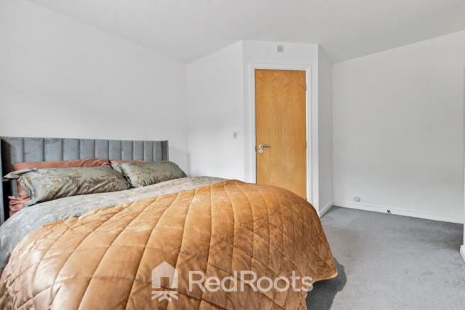 2 bed Apartment for sale Image 8