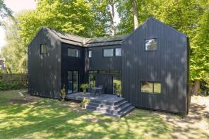 Woodland House, Sandown Park, Royal Tunbridge Wells TN2 4RP
