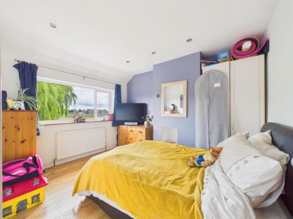3 bed Semi-Detached for sale Image 12