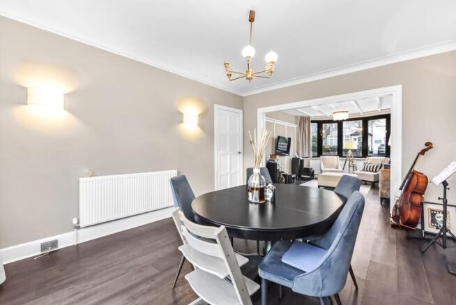 DINING ROOM NEW.jpg