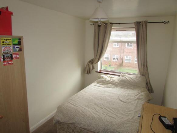 BEDROOM 2