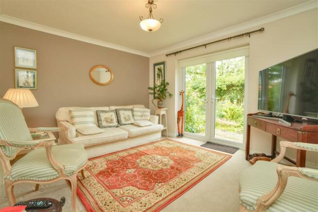 Sitting Room / Bedroom