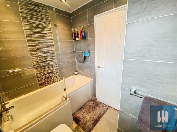 3 bed Bungalow for sale Image 9