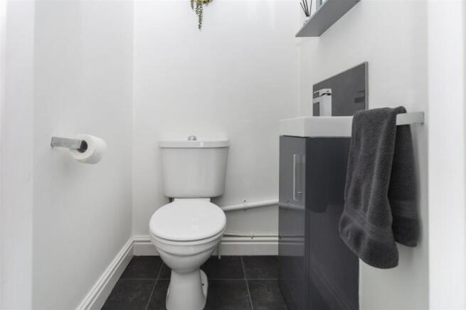Cloakroom/WC