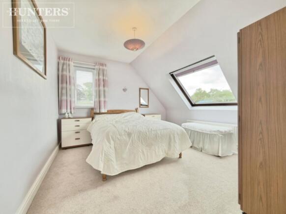 4 bed Detached for sale Image 12