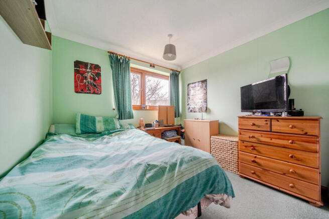 1395674-11-695faf...