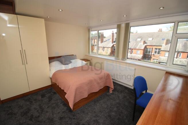 10 bed Terraced to rent Image 5