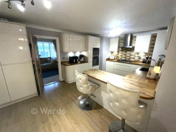 3-bed detached on Kingfisher Court, Herne Bay, Kent, £350,000