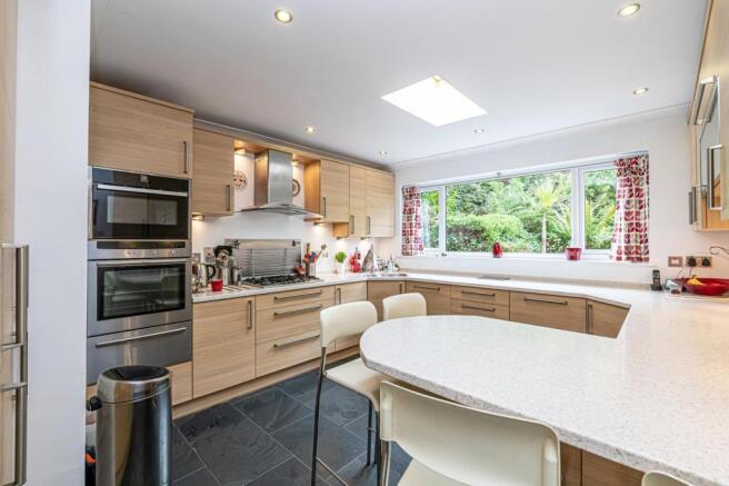 Kitchen/Breakfast Ro