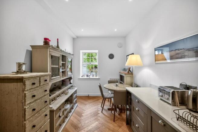 2 bed House for sale Image 5