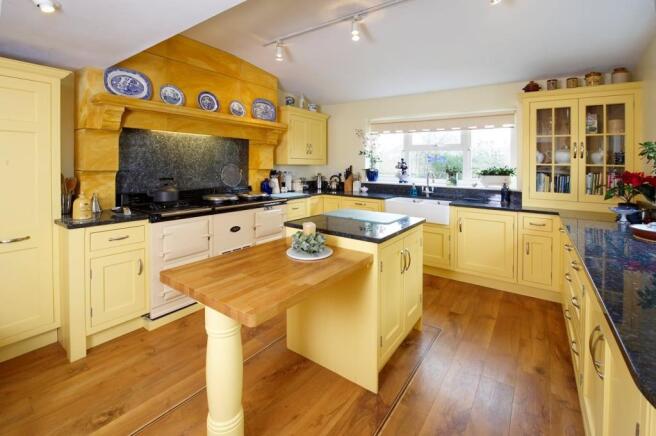 Kitchen / Breakfast