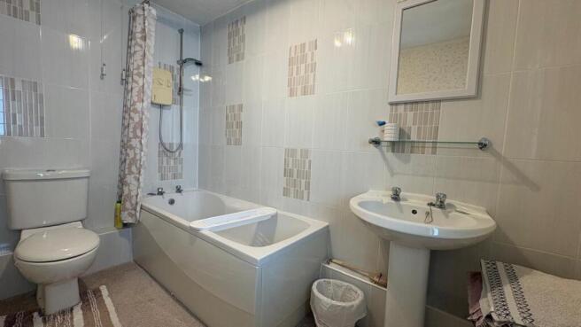 2 bed Semi-Detached for sale Image 9