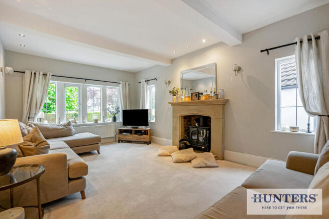 4 bed Detached for sale Image 6