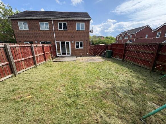 3 bed Semi-Detached for sale Image 11