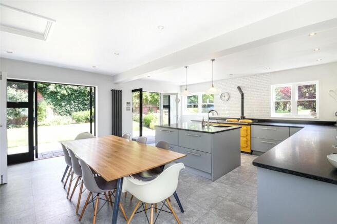 Kitchen/Dining Room