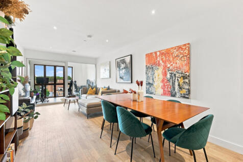 Wansbeck Road, London, E3