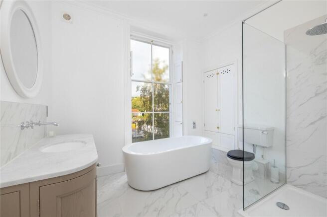 En Suite Bathroom