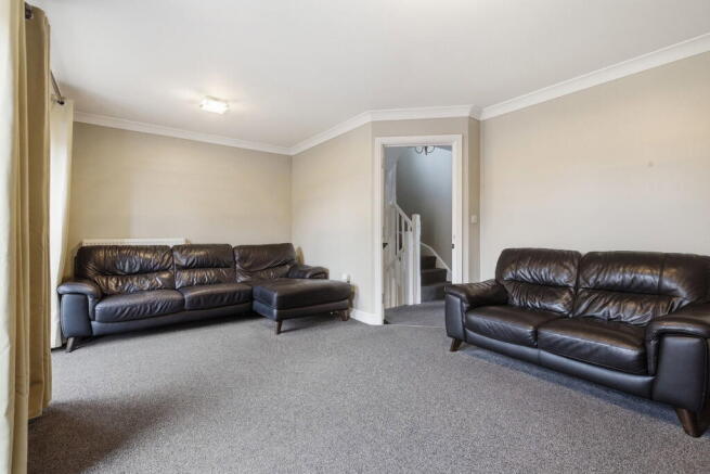 4 bed Town House for sale Image 9