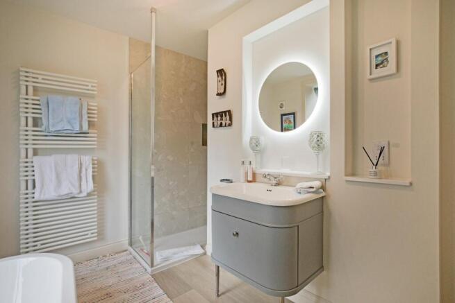 2 bed End of Terrace for sale Image 6