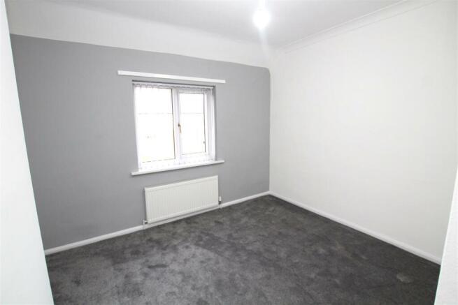 BEDROOM.jpg