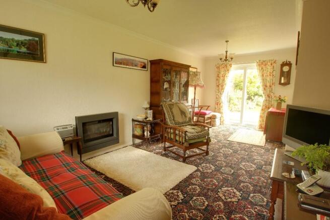 Sitting/Dining Room