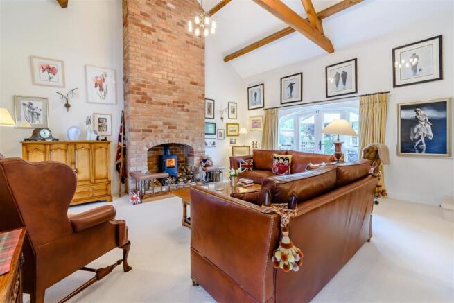 8420273-interior11.jpg