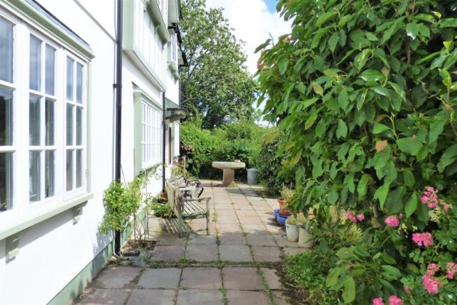 Front Patio.JPG