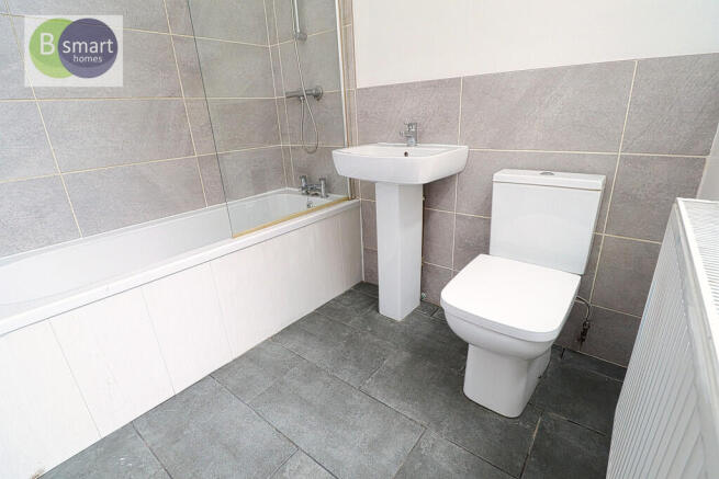 3 bed Terraced for sale Image 5