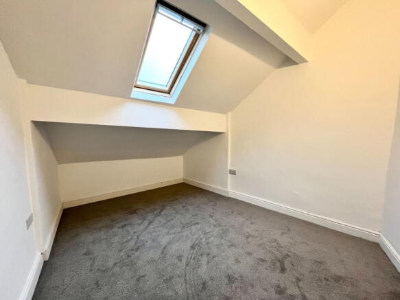3 bed End of Terrace to rent Image 8