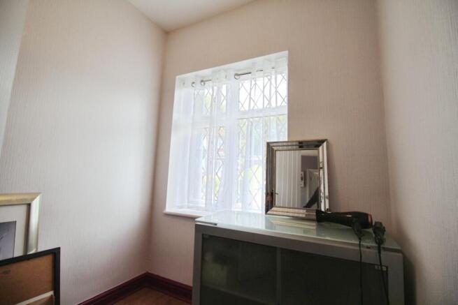 3 bed Semi-Detached for sale Image 12