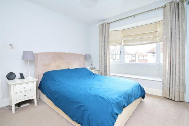 4 bed Semi-Detached for sale Image 12