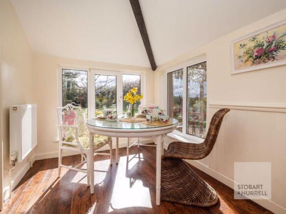 Breakfast Room 