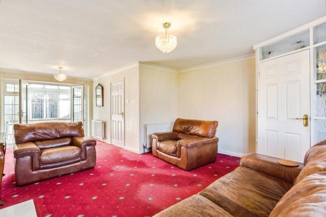 3 bed Semi-Detached for sale Image 5