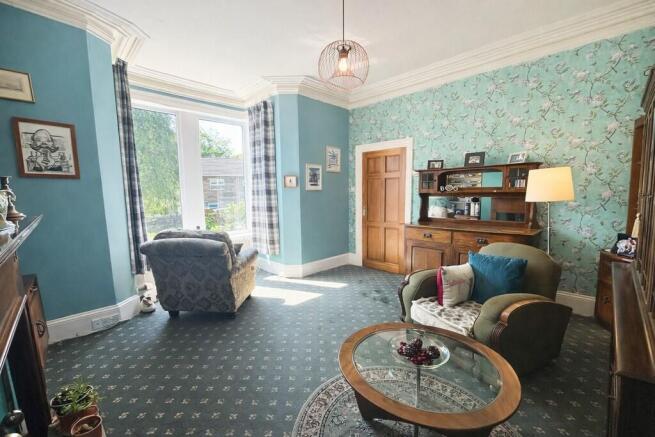 4 bed Semi-Detached for sale Image 8