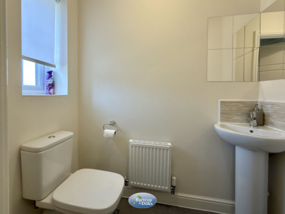 3 bed Semi-Detached for sale Image 7