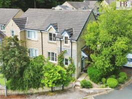 1, Petrel Close, Bradford BD6 3YB