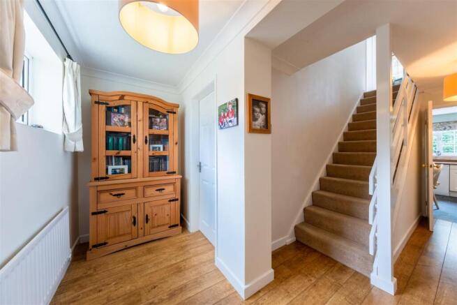 6 Warren Close-012.jpg