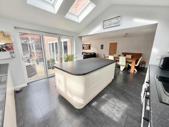 5d9cad15-48d7-4bf...