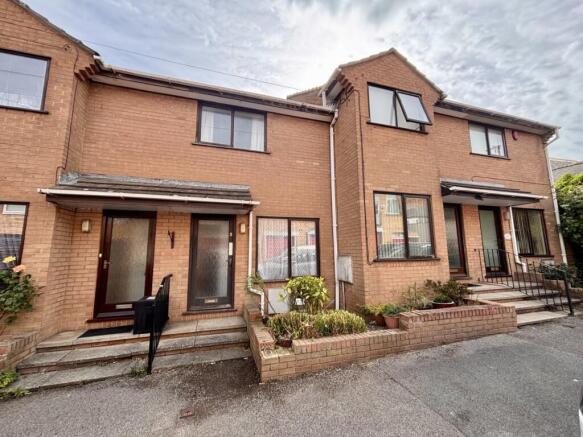 2 bed Terraced for sale Image 10
