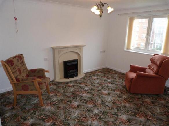 Lounge/dining room