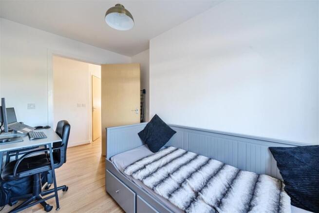 25 Alchester Court, Towcester