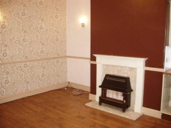 LOUNGE WITH KITCHEN 