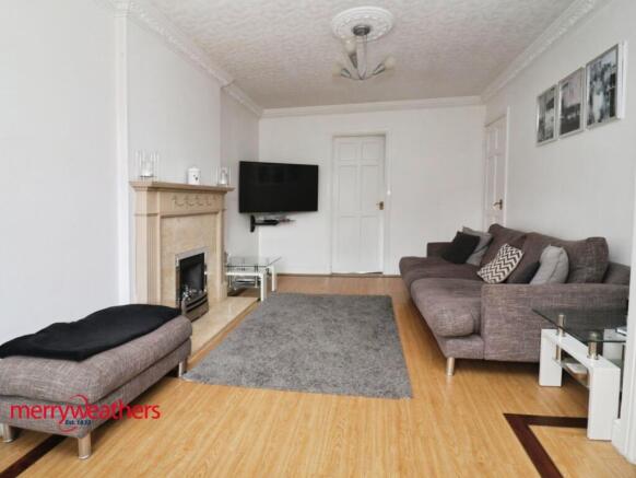 4 bed Semi-Detached for sale Image 5