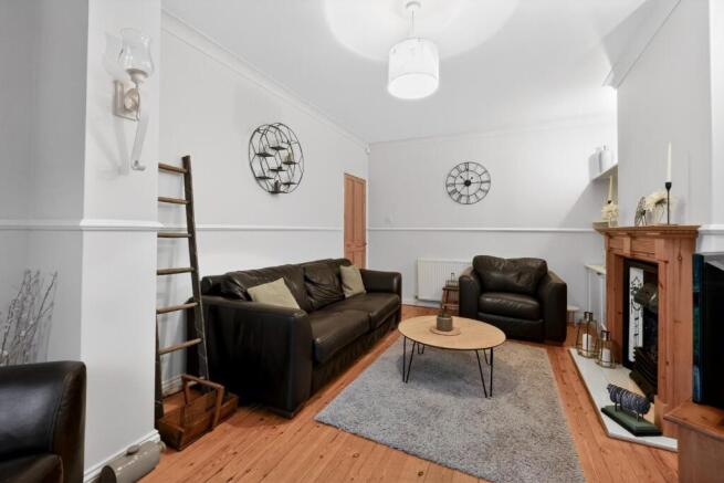 4 bed Semi-Detached for sale Image 7