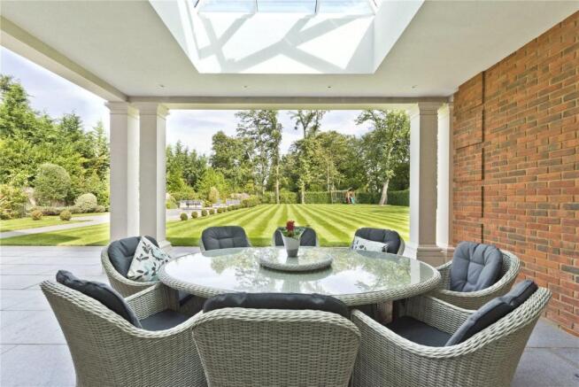 Outdoor Entertaining