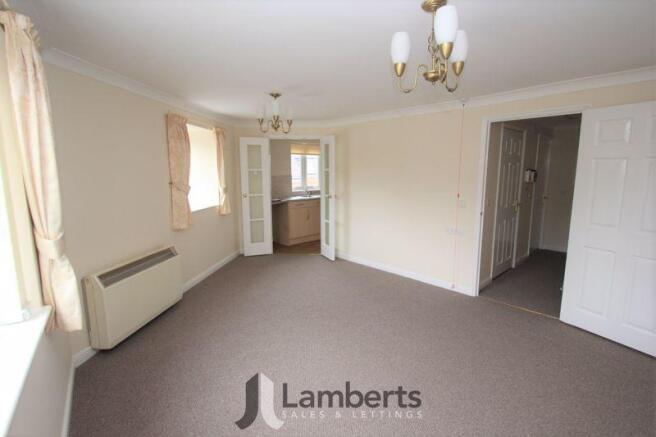 Lounge/Dining Room