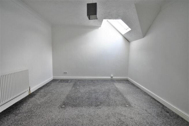 2 bed Flat to rent Image 5