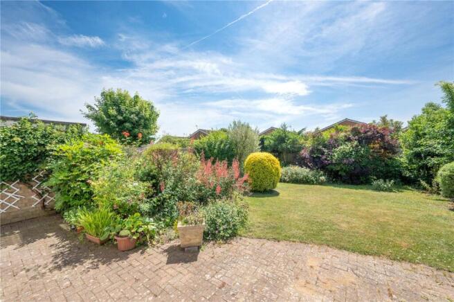 Arretine Close, St. Albans, Hertfordshire, AL3 photo 4
