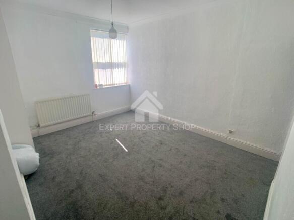 3 bed Terraced for sale Image 10
